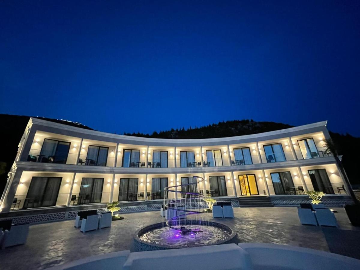 Ebbi Hotel Dhërmi Esterno foto