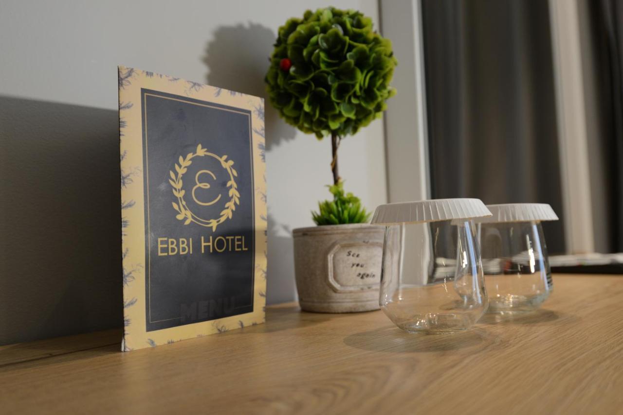 Ebbi Hotel Dhërmi Esterno foto