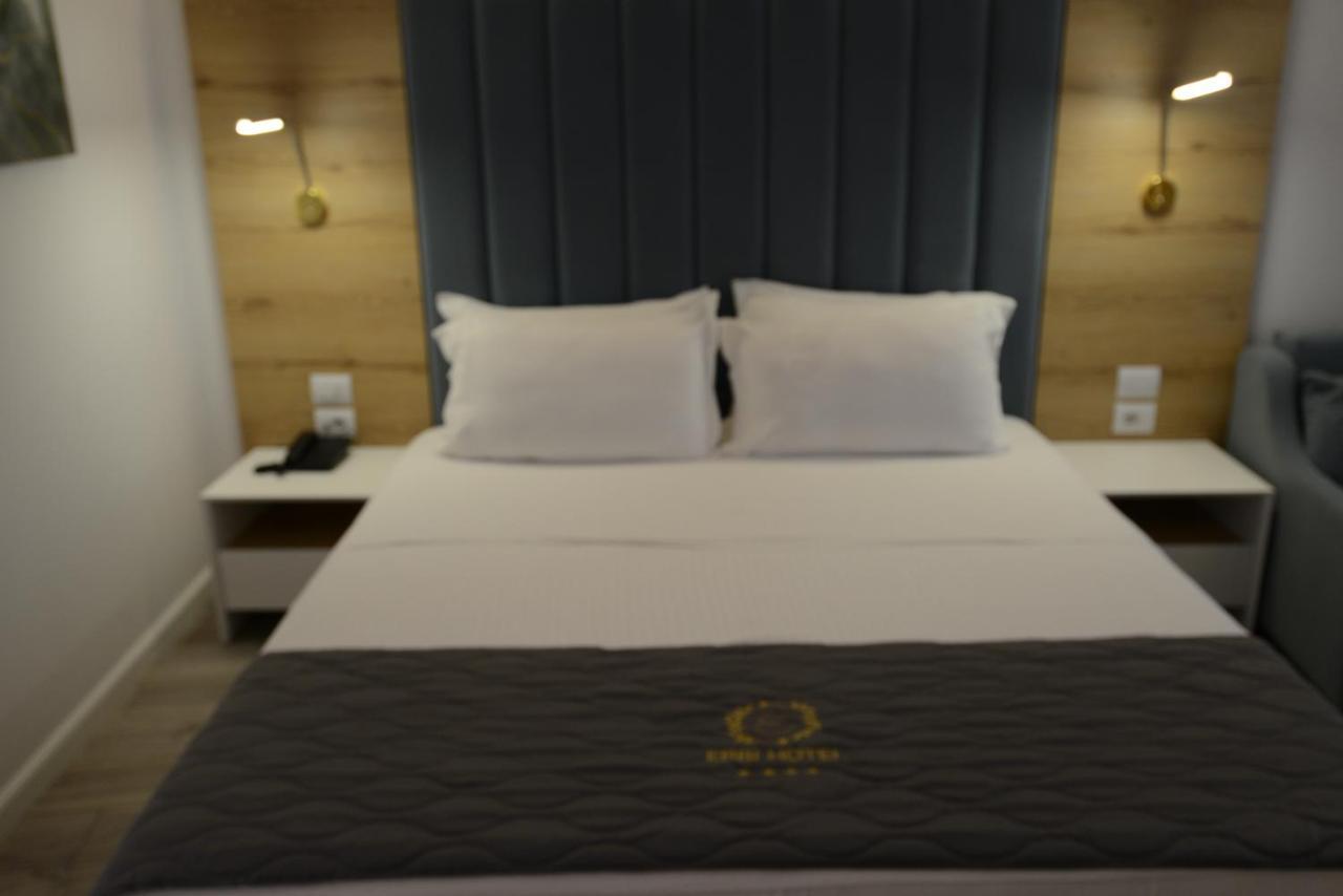 Ebbi Hotel Dhërmi Esterno foto